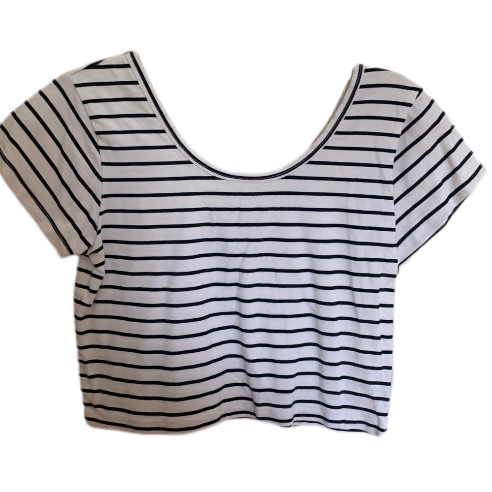 striped back and white crop top